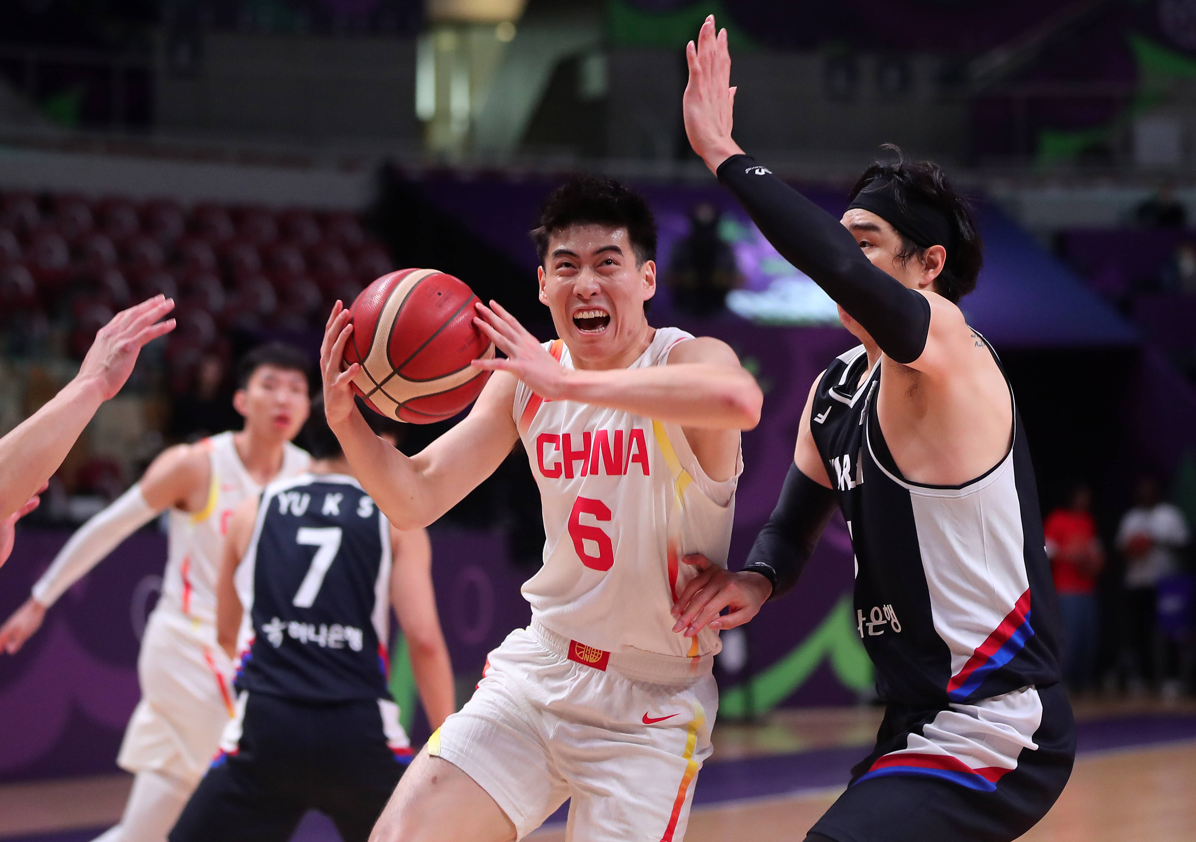 中国篮协新政策颁布，促进国内外球员交流(中国篮球协会新规则)