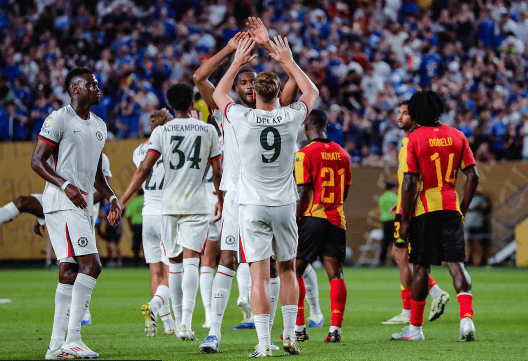 弗莱堡球队公布新一轮比赛名单,稳固阵容有哪些